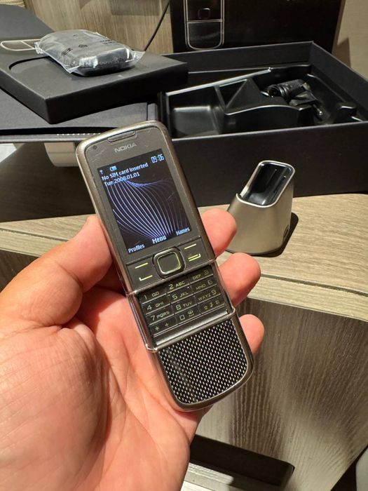 Nokia 8800 Arte Carbon full