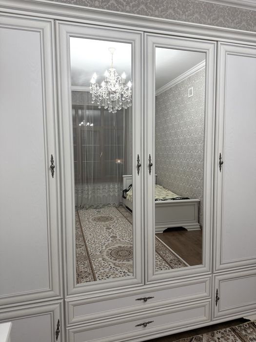 Спальный гарнитур в отличном состоянии!!!