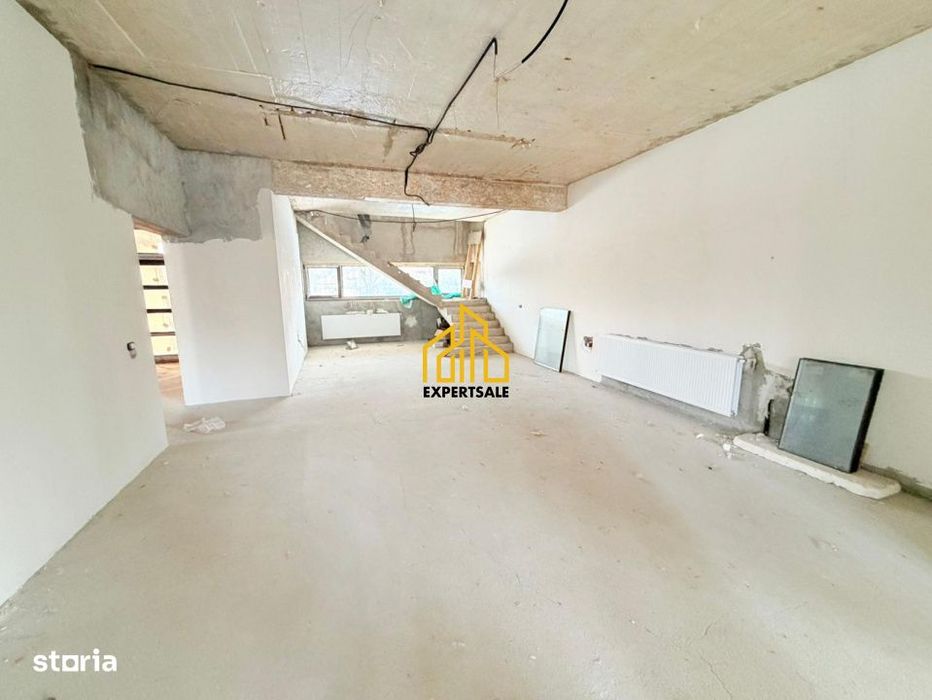 Casa/Vila cu 7 camere, teren 1600 MP/ stadiu avansat/Domnesti/Premium