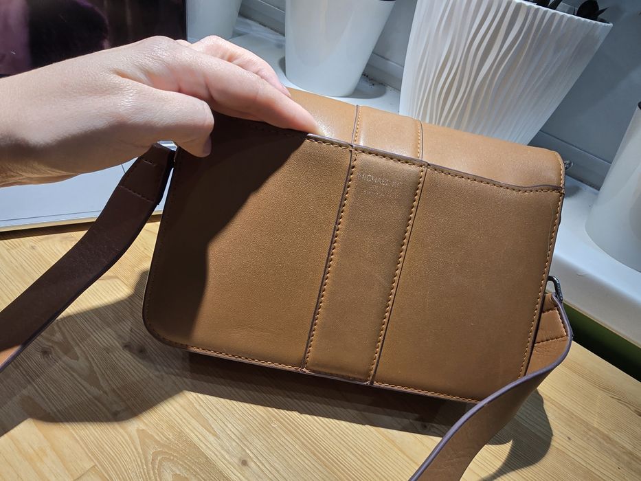 Продам сумочку кросс-боди