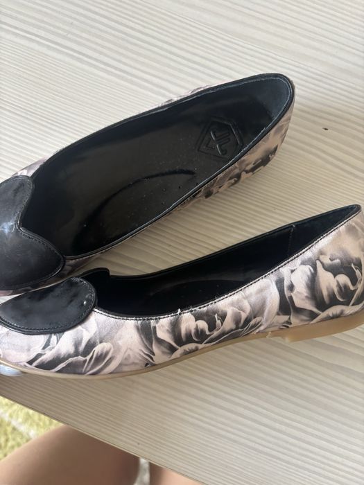 чисто нови детски обувки Junona