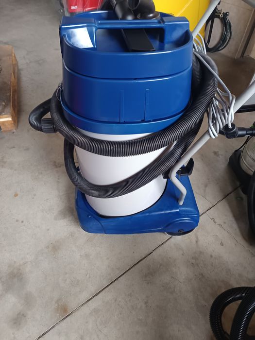 Професионална прахосмукачка Wirbell