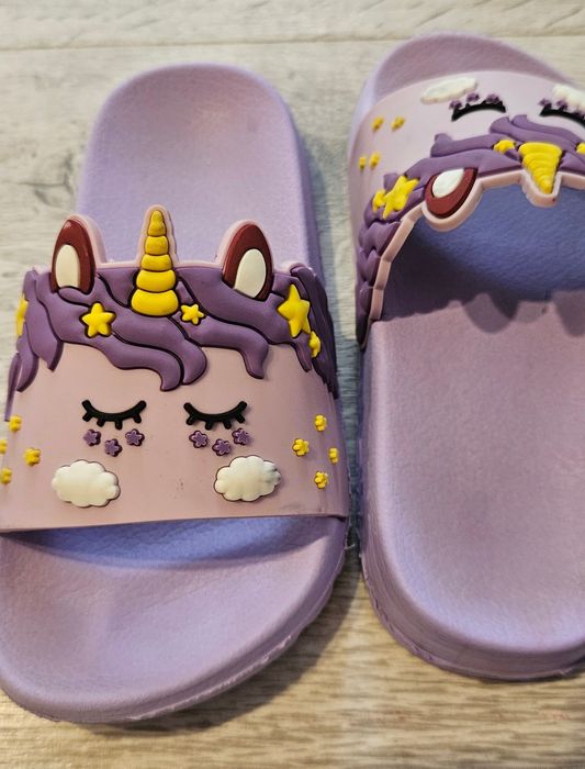 Vand papuci grădinița