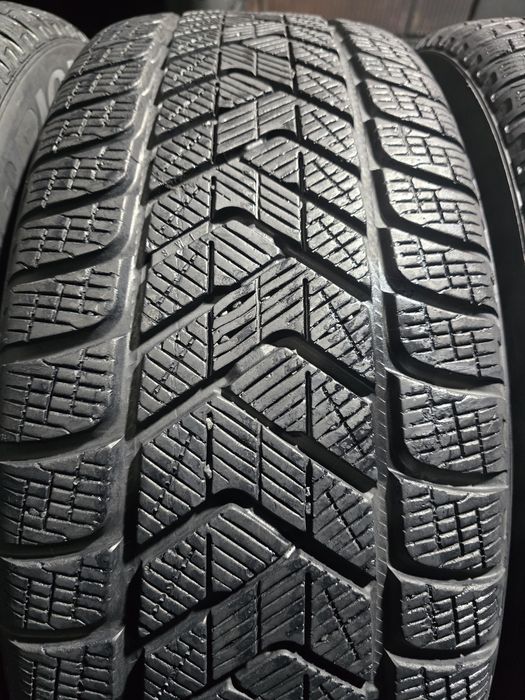 Anvelope 235/50 R18 PIRELLI de iarna