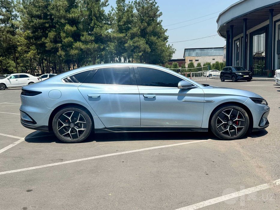 Byd Han 715 variantga
