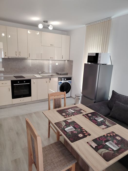 Дава се под наем Двустаен апартамент в Варна, Зимно кино Тракия - 60 кв.м за 612 € - Снимка #2