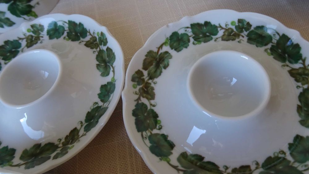 Лозов лист  - Oscar Schaller 1918- 1938 г.  porcelain