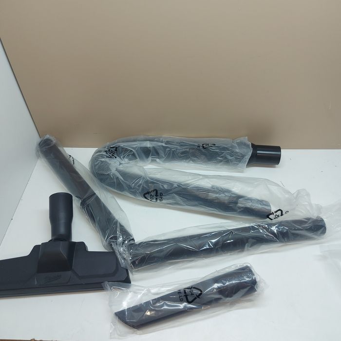 ПРОМОЦИЯ.Акумулаторна прахосмукачка Milwaukee M18 CV-0