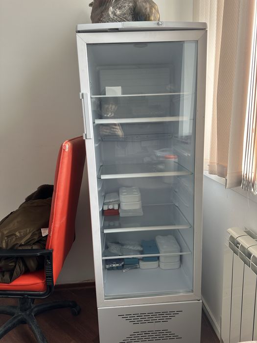 Медицинский холодильник
