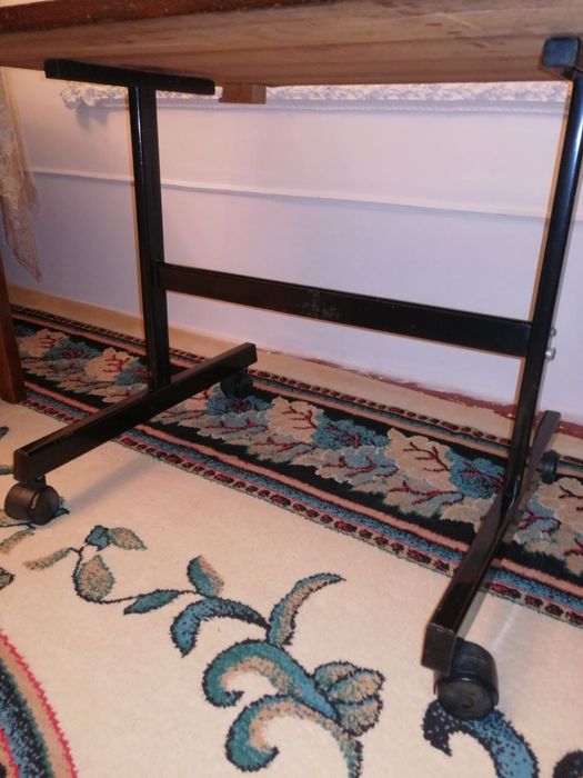 Журнальный столик