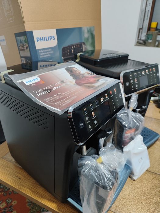 Espressor automat Philips seria 5500 nou