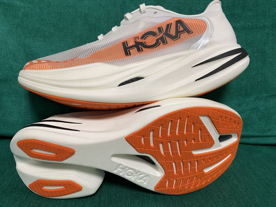 Pantofi sport alergare Hoka Cielo X1 2.0 marimea 42