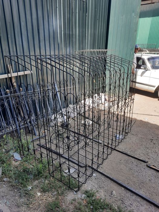 Установка  Козырьки + Белевые  роликов,  а также  РЕШЁТКИ !