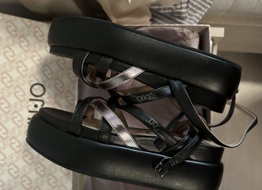 Страхотни сандали Lio.jo