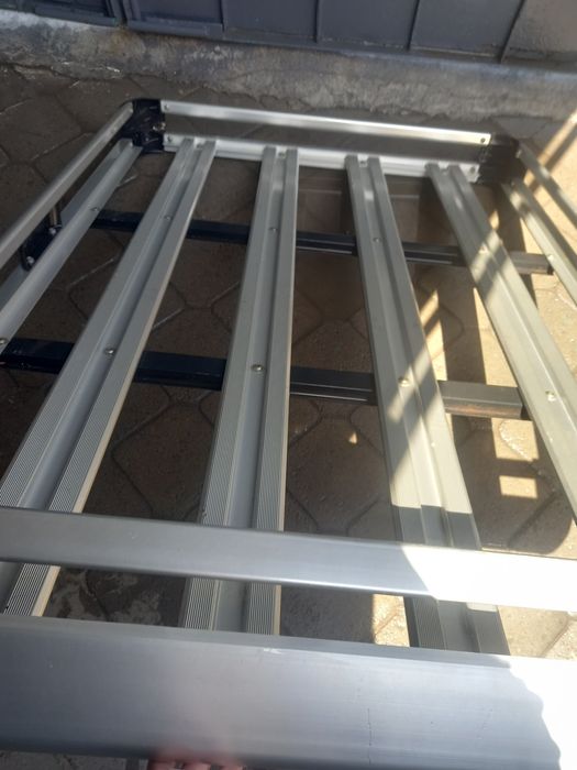 Продам багажник  автомобиль