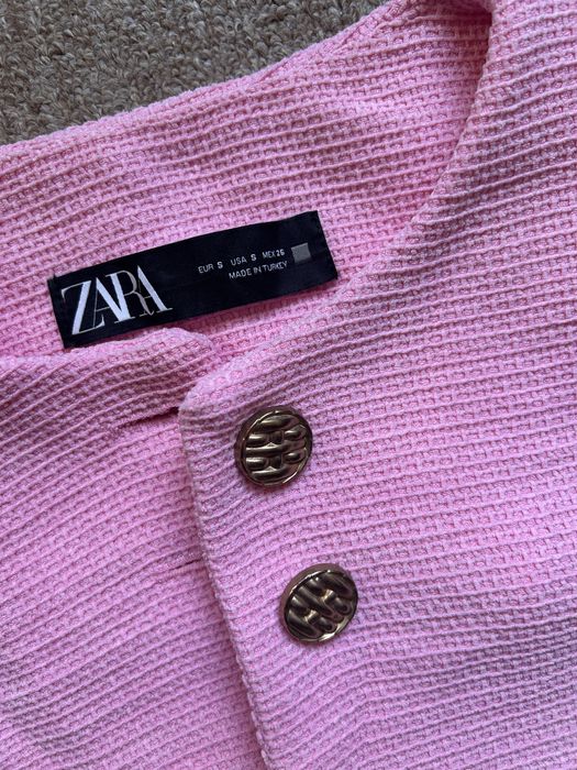 Сладка жилетка на ZARA