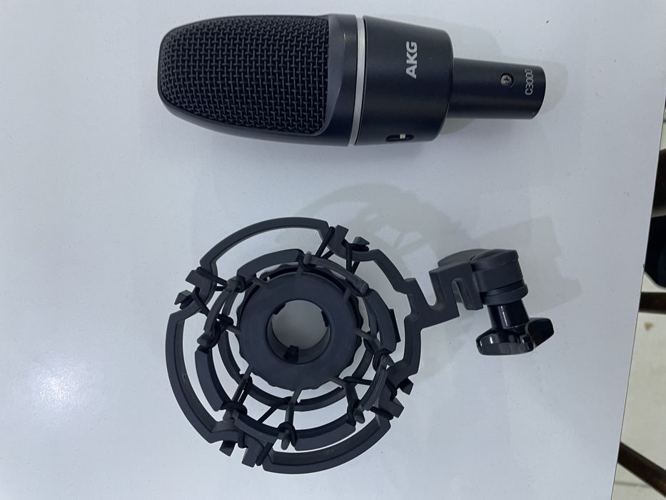 Конденсаторный микрафон AKG c3000