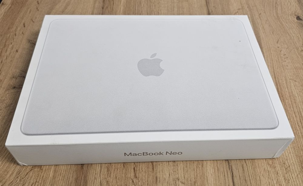 MacBook Neo  13'
