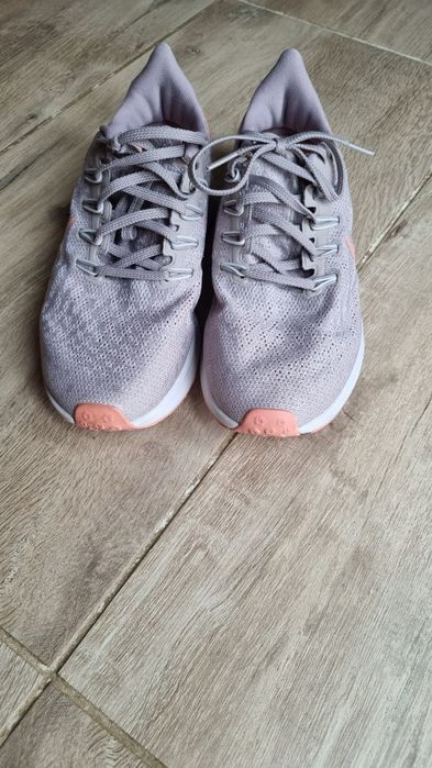 Маратонки Nike дамски