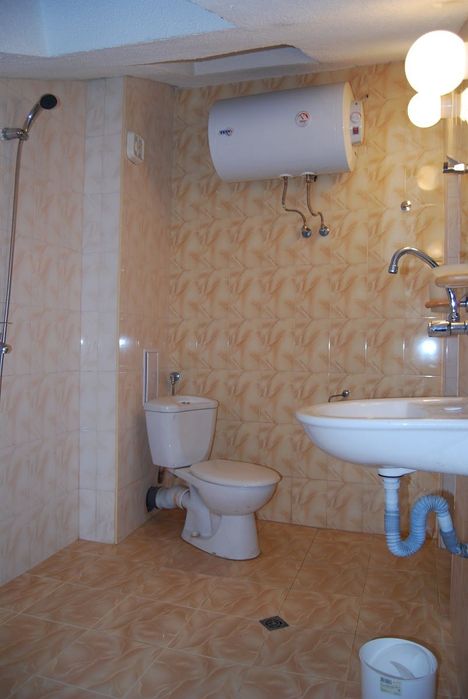 двустаен обзаведен, кв.Редута, тухла с АКТ16, Ателие, до парка