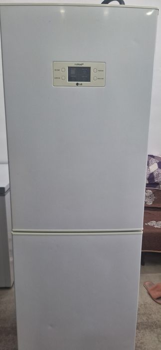 Продам холодильник