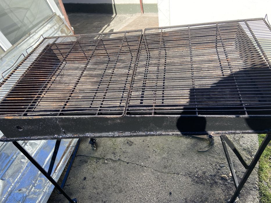 Vand gratar mare pe rotii