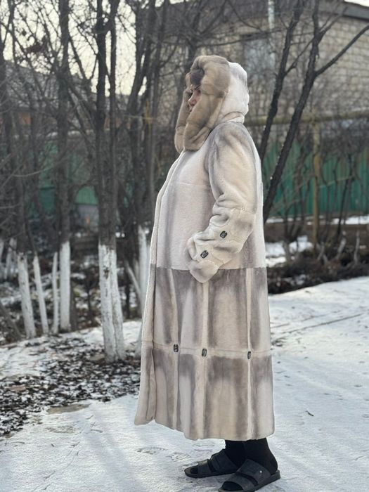 Продам норковую шубу