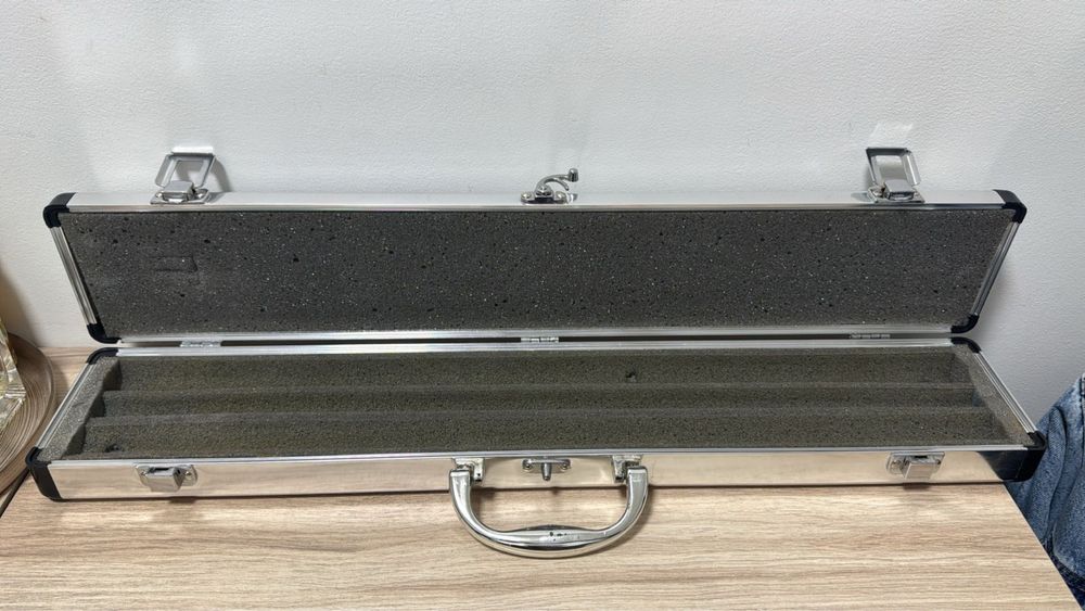 Кейс для трехсоставного кия