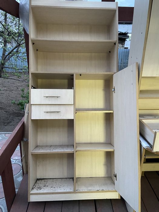 Отдам бесплатно 2 шкафа