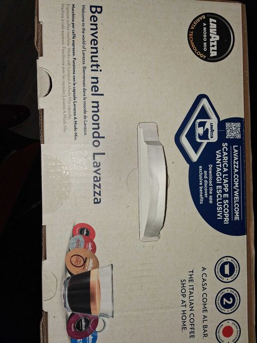 Кафемашина с капсули LAVAZZA JOLIE RED