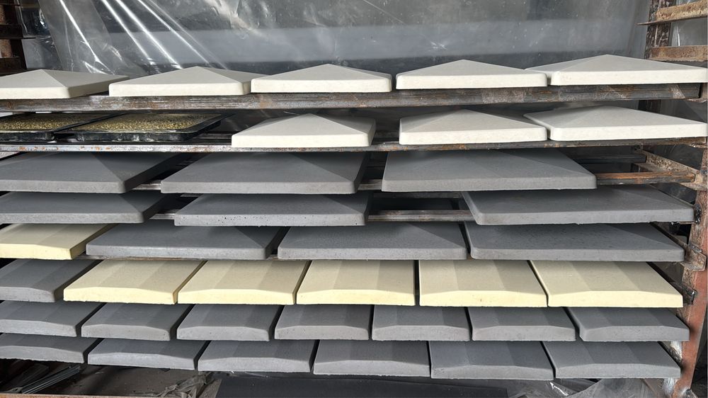 Coame beton palarii beton capace stalpi intervale gard caramida aparenta piatra decorativa boltari