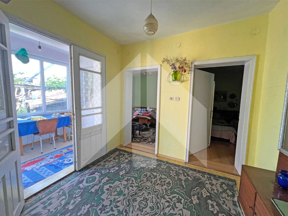 Продава се Къща в Нови пазар - 76 кв.м за 839 €/кв.м - Снимка #3