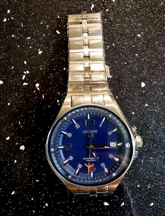 Ceas Sector model 550