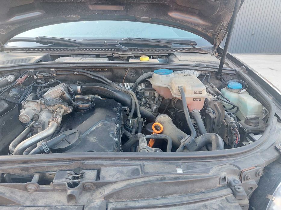 Portiera - Orice piesa AUDI A4 B7 2.0 TDI BPW cod culoare LZ9X