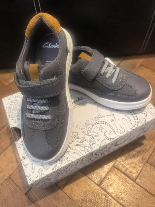 Детски обувки Clarks номера 30 / 31 / 32 / 32 1/2 / 34 / 35