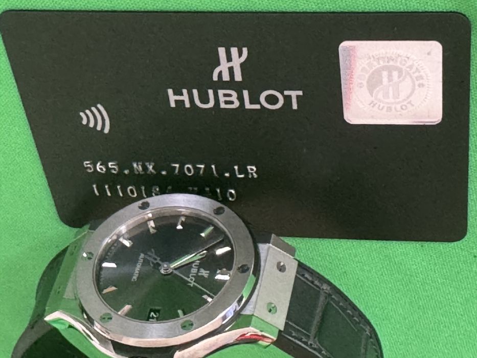 Hublot Classic Fusion 565.NX.7071.LR