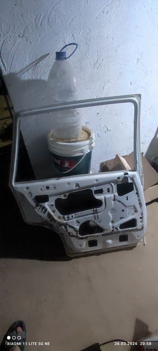 Nexia 2 Radnoy orqa eshigi