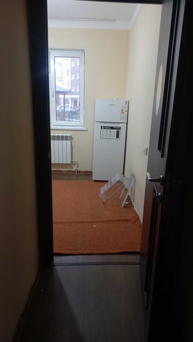 Yashil bozorga yaqin joydan xonadon ijaraga beriladi