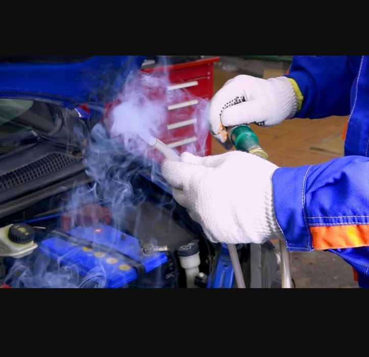 Проверка автомобиля дымогенератором. Дымогенератор ваз 2112. Проверка на подсос воздуха дымогенератором. Дымогенератор для проверки герметичности. Дымогенератор autool.