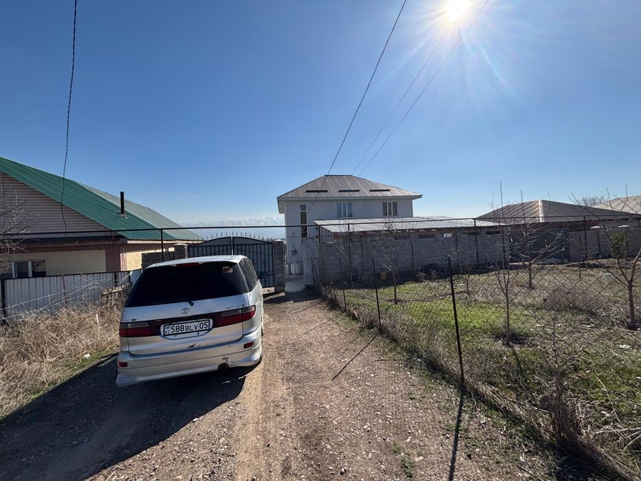 Продам большой 2 этажный дом