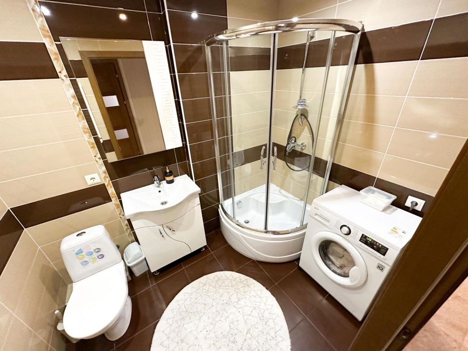 Дава се под наем Двустаен апартамент в София, Лозенец - 60 кв.м за 498.27 € - Снимка #1