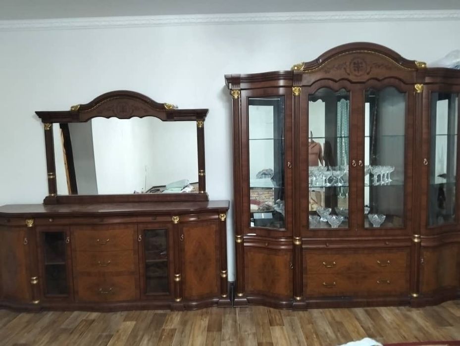 Продаётся гостиная очень хорошем состоянии