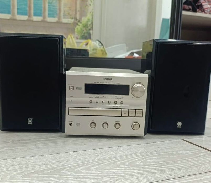 Магнитофон YAMAHA