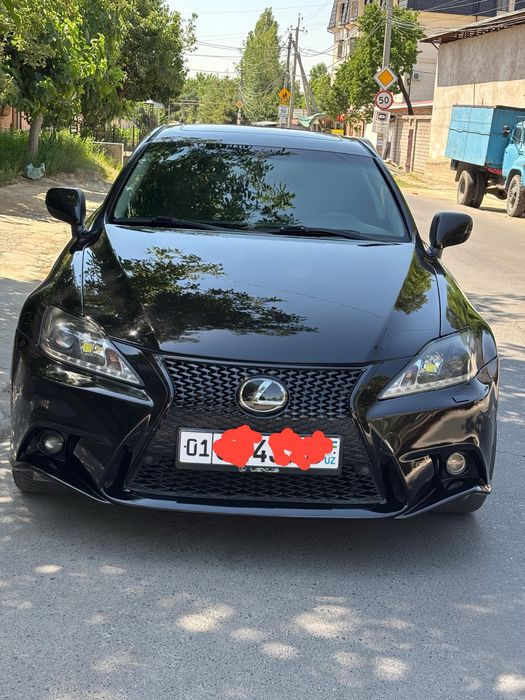 Lexus is 250 4gr