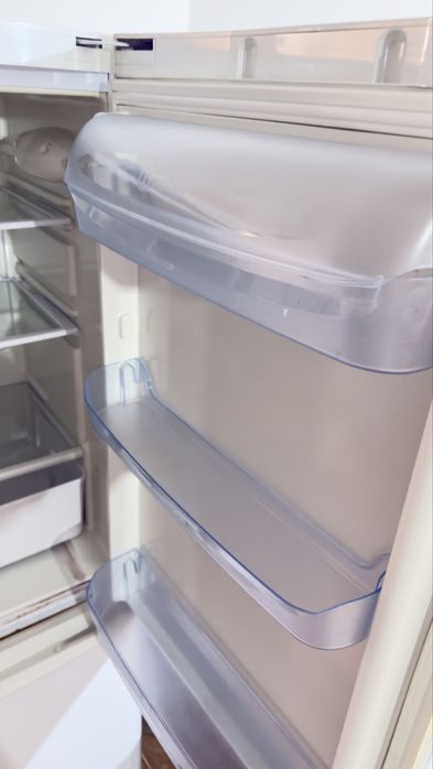 Холодильник indesit