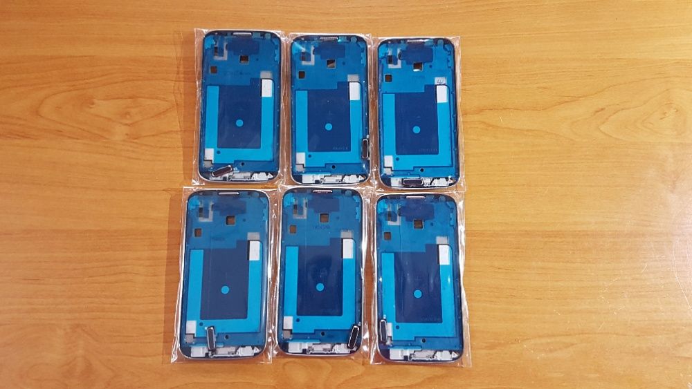 Средна рамка от Samsung Galaxy S4