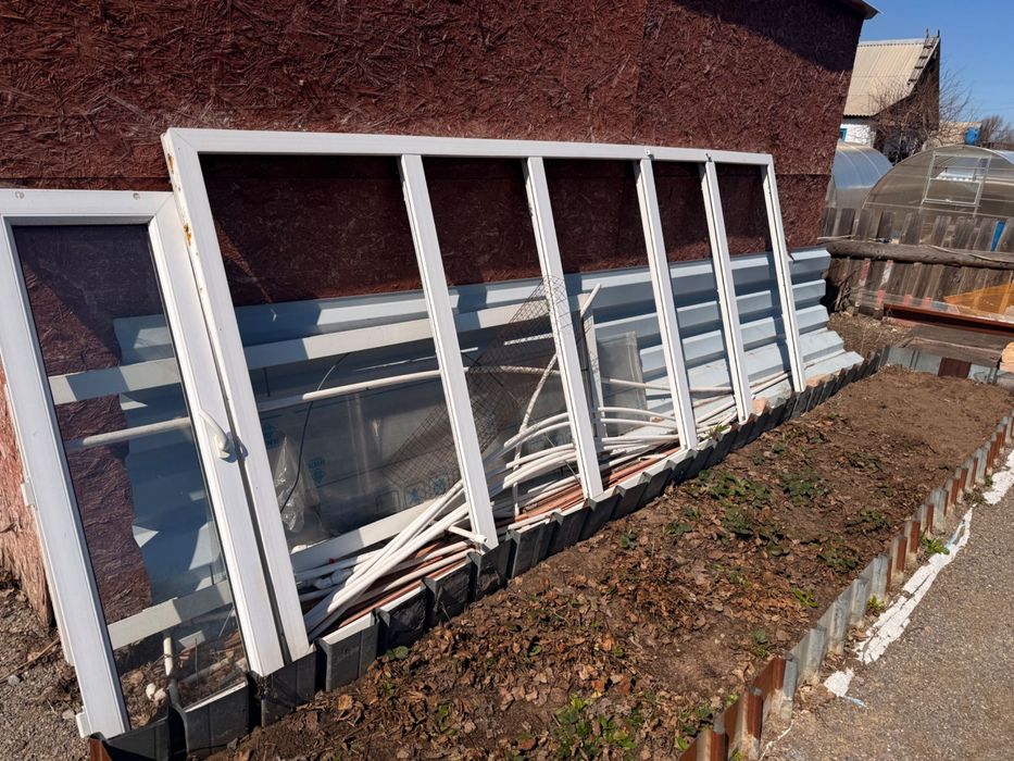 Продам пластиковые рамы б/у