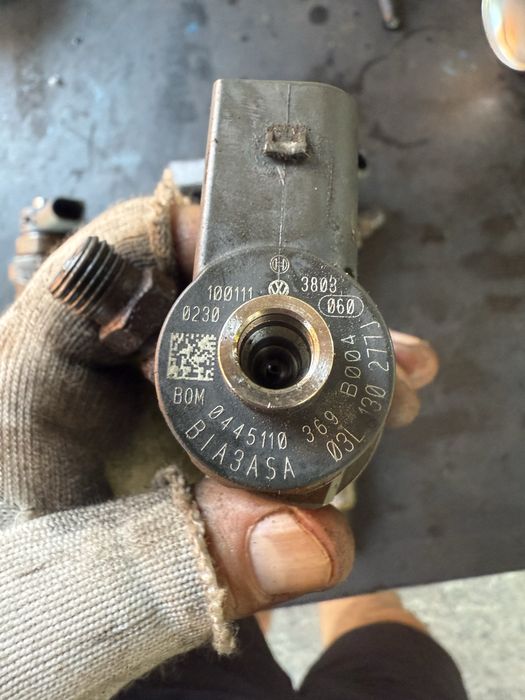 Injector ,set injectoare vw 2.0tdi \CFF\CFG\CFH