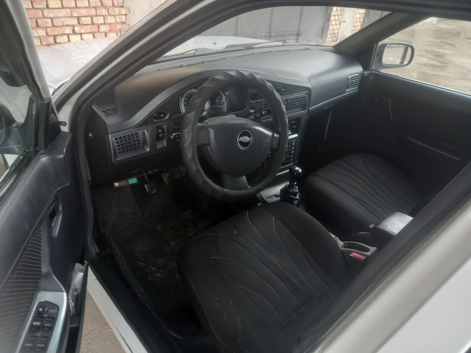 Nexia 2 srochni sotiladi