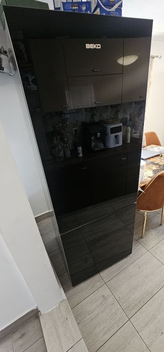 Frigider Beko No Frost, 423 L, negru lucios – stare impecabilă